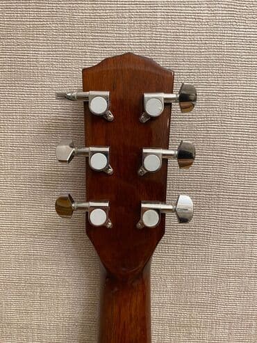 Akustik gitaralar: Akustik gitara, Fender, 6 sim — 3