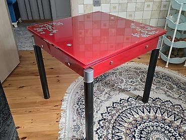 usaq stolu: Mətbəx üçün, Açılmayan, Kvadrat masa, 4 stul — 2