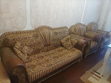 Klassik üslubda yumşaq mebel dəsti - Tərkibi: 1 geniş divan + 2 ədəd lalafo.az -da Klassik üslubda yumşaq mebel dəsti - Tərkibi: 1 geniş divan + 2 ədəd