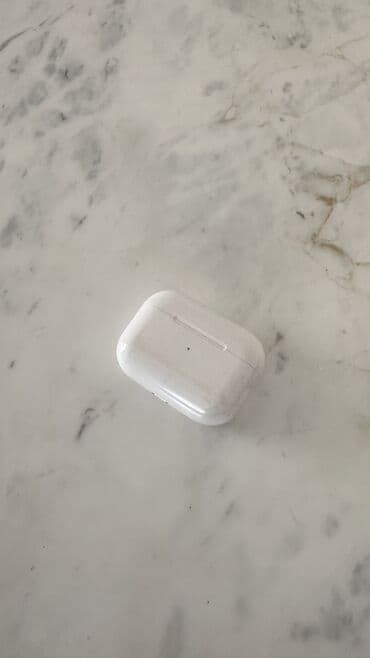 airpods gəncə: İşlənmiş Simsiz (Bluetooth) Qulaqcıqlar, Apple, rəng - Ağ — 2