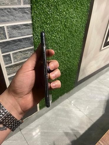 macbook pro: IPhone 11 Pro, 64 GB, Space Gray, Zəmanət, Simsiz şarj, Face ID — 8