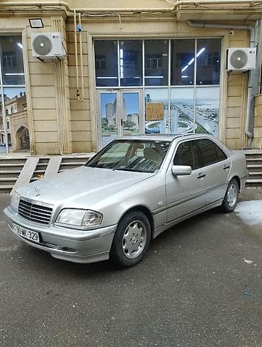 volkswagen passat 2 0: Mercedes-Benz C-Class: 1.8 л | 1997 г. Седан — 2