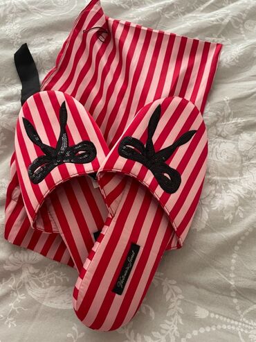 Tərliklər, Ölçü: 37, rəng - Qırmızı, Yeni