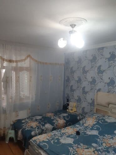 tələbələr üçün kirayə evlər otaq yoldası: 3 otaqlı, 59 kv. m, Orta təmir — 2