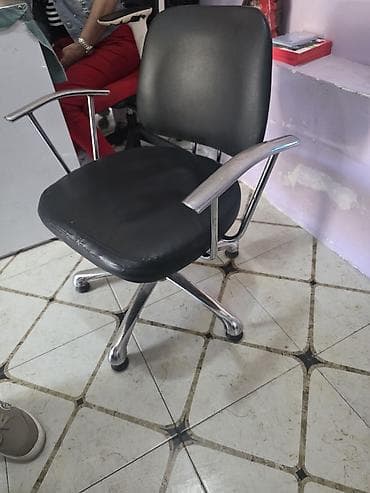 ofis: Təkərli, Qolları tənzimlənmir, Süni dəri — 1