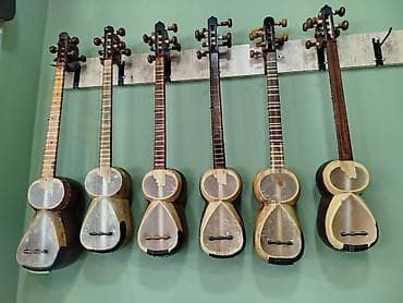 gitara: Musiqi alətləri – geniş seçim - Saz və bağlama tipli simli alətlər — 7