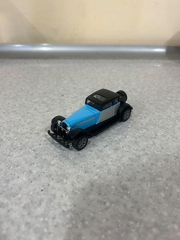 mini disk: Kolleksiya üçün retro üslubda oyuncaq avtomobil modeli - Korpus: mavi — 1
