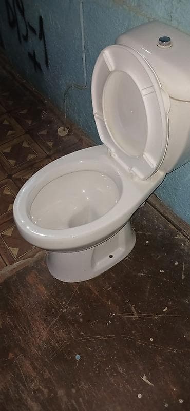 islenmis unitaz satilir: Unitaz satilir yaxsi veziyetdedir — 2
