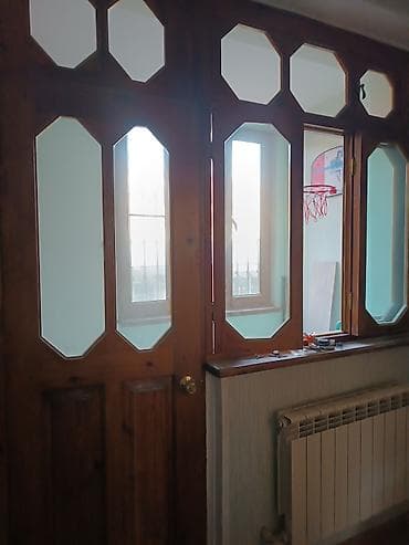 Ev və bağ: Taxta qapı və pəncərə dəsti. tek qapi 20 man. pencere ile birlikde 35 — 5