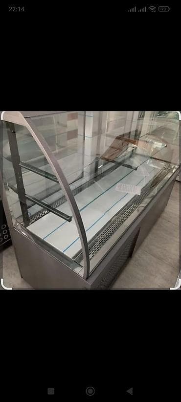 Soyuduculu vitrin – şüşə önlü, paslanmayan korpuslu. - Önü qabarıq