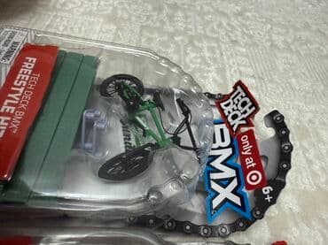 metbex tavan modelleri: Bu, müxtəlif modellərə malik Hot Wheels oyuncaq maşın dəstidir. Hər — 3