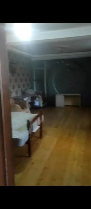 agdasda kiraye evler: Qiymeti 300 azen ev 71 kvadratRaboci prosbekt kiraye ev verilir 2 otaq — 6