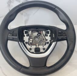 подарок любимому на 14 февраля: -BMW original sükanı Model:G30 İl:2017 . Bütün funksiyalar işləkdir — 1