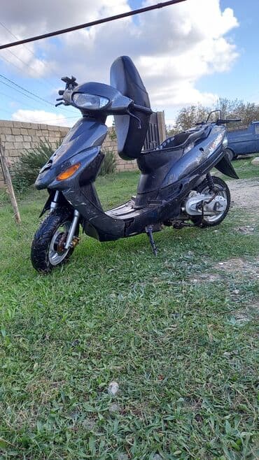 Moon - MOPED, 50 sm3, 2024 il