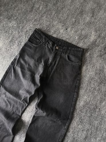 Cinslər: Baggy Jeans(qara rəngdə). Ölçüsü 32, uzunluq 105-110, en 40-42. Yeni — 4