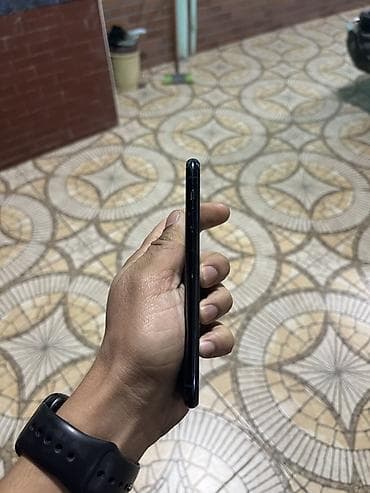 poco x3 yeni: IPhone 11 Pro, Qara, Face ID — 6