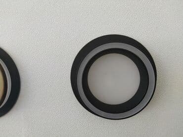 divar sticker: Qara rəngli, dairəvi formalı tavan işıqlandırması. Müasir dizaynı ilə — 1