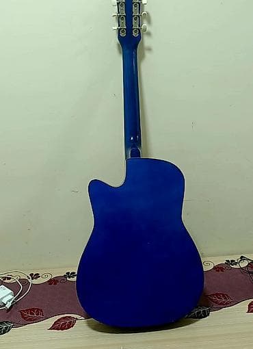 Гитары: Salam gitara əla vəziyətdədir heç bir qırığı çatı yoxdur az işlənib — 1