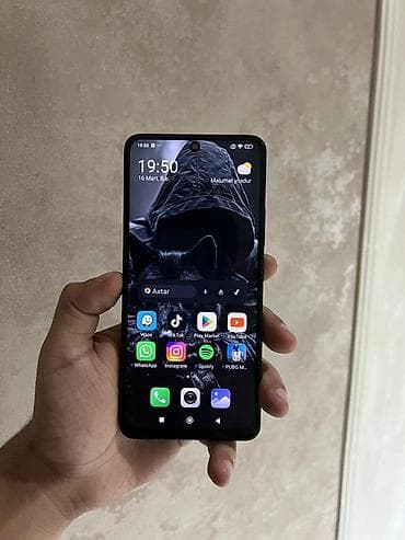 iphone 11 satilir: Redmi Note 13, 256 GB, rəng - Qara, Barmaq izi, Face ID — 2