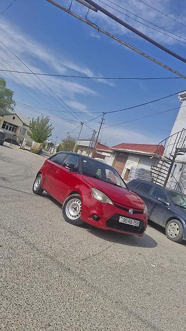 niva satisi: MG : 1.5 л | 2012 г. 210000 км Хэтчбэк — 4