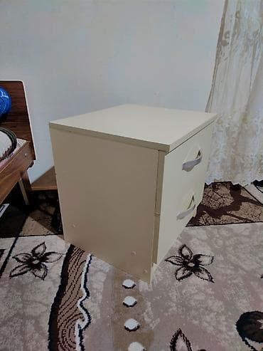 krem rengi metbex mebelleri: Yenidir. 2qapılı siyirməli tumpa özüm yığmışam matreal çox əladır söz — 3
