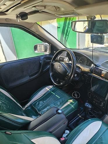 opel vektra b: Opel Astra: 1.6 l | 1996 il Universal — 10