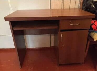 Düz masa, Polkalı, Siyirməli, Taxta