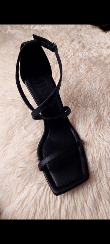 босоножки новые 36 размер: Размер: 38.5, цвет - Черный, Б/у — 4