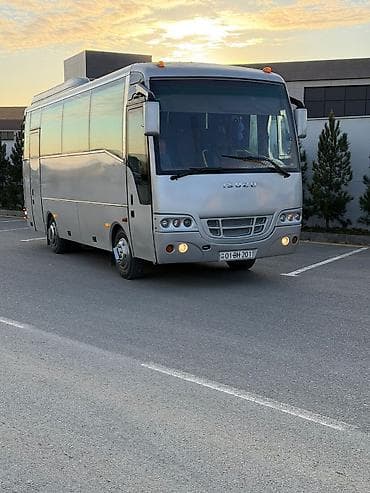 İsuzu orta ölçülü şəhərlərarası/şəhərdaxili avtobus - Korpus: tam — 1