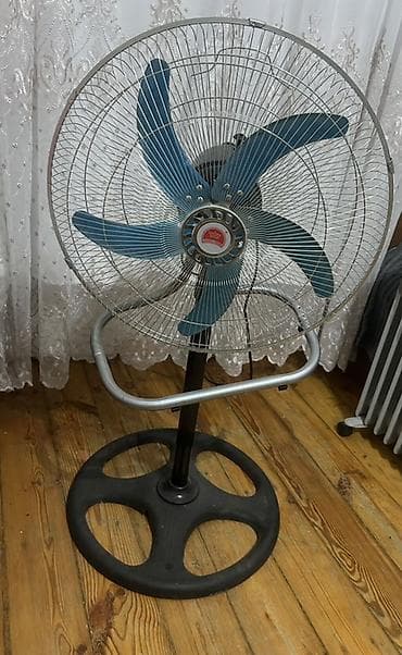 Ventilyator yenidir çox az isdifadə olunub təcili yarı qiymətinə