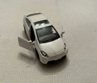 demir masin tecili satilir: Təcili Satılır…Endirim Var… Toyota Prius modelkası satılır — 5