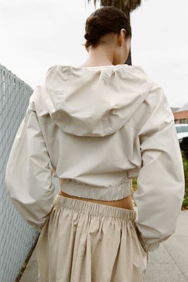 мужские кроссовки в баку: Zara qadın kapişonlu kurtka bir neçe defe geyilib teze kimidir — 3