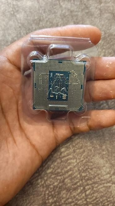 i7 prosessor: İntel core İ7 6700 / LGA 1151 Intel core i7 6700 / LGA 1151 — 2