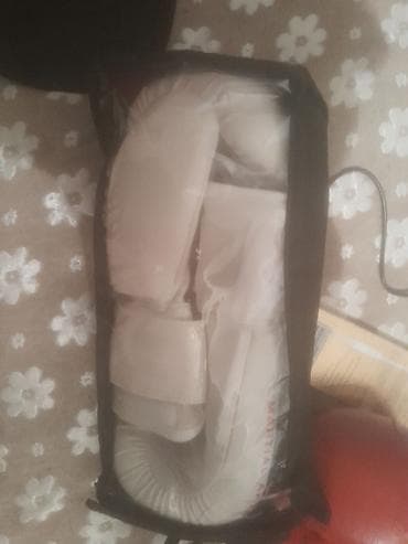 Eftcilerde Məhsul: “Champions Martial Arts” boks əlcəkləri -