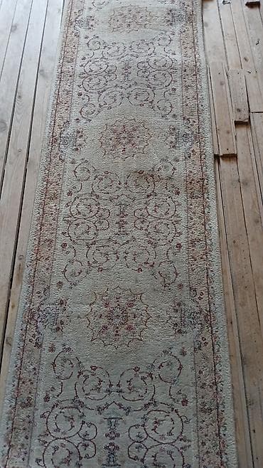 alcipan nece kvadratdir: Xalça satılır. Uzunluğu: 3 m Eni: 82 sm yumağa yerim olmadiği üçün — 2