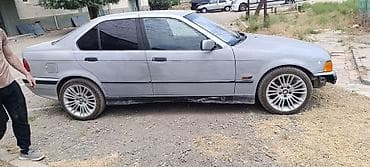 bmw e60 m: BMW 3 series: 2 l | 1995 il Sedan — 4