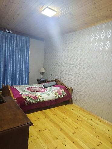 ecemide heyet evleri: 2 mərtəbəli həyət evi - Plan: Aşağıda yatag otağı, mətbəx zonası; — 8