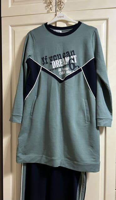 qadın kostyumu: Ev üçün ikili dəst.Ölçüsü:42-46 aralıqda bədənə
1 dəfə geyinilib — 2