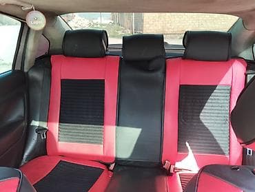 turba az 07: Volkswagen Passat: 1.8 l | 2002 il Sedan — 6