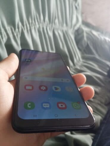 Бытовая техника: Samsung A10e, 32 ГБ, цвет - Черный, Сенсорный — 2