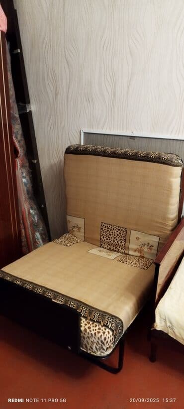 açılıb yığılan stollar: İşlənmiş, Təknəfərlik çarpayı — 9