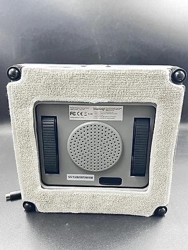 can əti: Pəncərə Təmizləmə Robotu – kvadrat dizayn, vakuumla şüşəyə yapışma və — 5