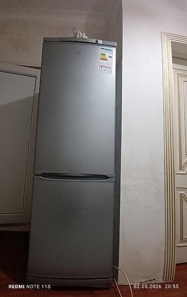 Б/у 2 двери Indesit Холодильник Продажа, цвет - Серый — 1