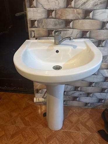 Qapılar və aksessuarlar: Az islenmis teze kimidi carti sinigi hecneyi yoxdu — 1