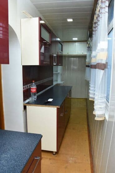 ilkin odənişsiz evler: Bakı, 3 otaqlı, Köhnə tikili, m. Həzi Aslanov, 65 kv. m — 10