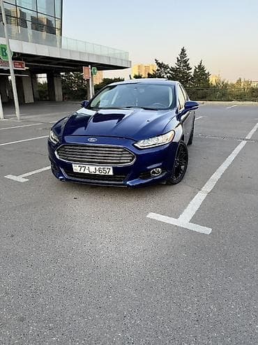 balta disk: Ford Fusion sedan – mavi rəng, 4 qapı, ön və arxa park yerlərində — 3