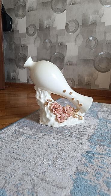 lent gul: Bir vaza, Keramika — 3