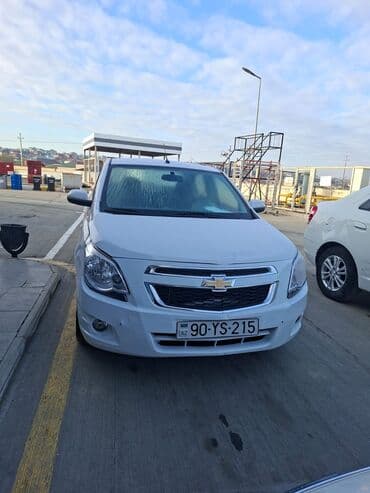 купить приус в баку: Chevrolet Cobalt – ağ rəng, sedan kuzov. Xüsusiyyətlər: - — 2