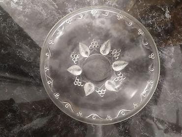 ANTİK MÜRƏBBƏ QABI. heç bir sınığı qırığı çatı yoxdur. Şüşə dekorativ