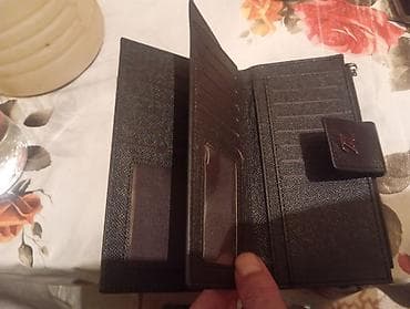 stüssy wallet: Qara rəngli iri ölçülü pulqabı/kartqabı - Material: teksturalı süni — 1